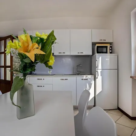 Appartamento Devis Apartment *